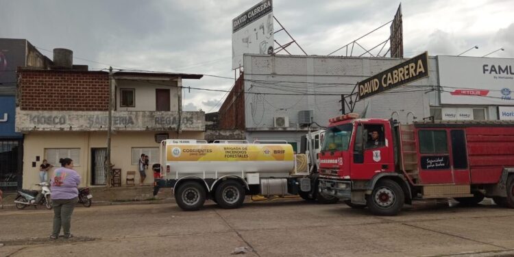 Corrientes: pérdidas millonarias tras el principio de incendio en un comercio