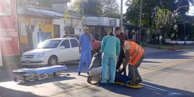 Falleció la mujer que chocó en motocicleta contra un auto Av 9 de Julio y Mitre