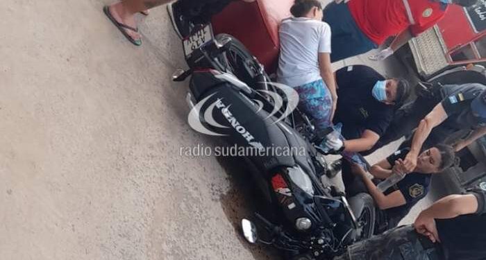 Tremendo: chocó con una moto y un hierro se incrustó en su entrepierna