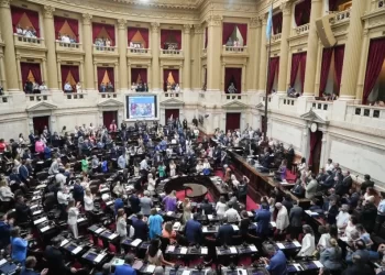Ley Ómnibus: Diputados va por la segunda jornada de debate tras el cuarto intermedio