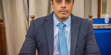 “En vez de gestionar nuevas obras vamos a tener que reparar la Costanera que no tenía ni un año”