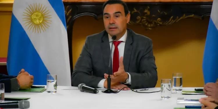 Valdés presentó las líneas de financiamiento del plan de reconversión energética