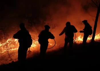 Córdoba: aún hay cinco focos activos y unos 800 bomberos trabajaron durante la madrugada