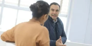 Valdés llega a El Sombrero para presidir inauguraciones