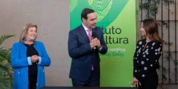 Lourdes Sánchez: “La programación tiene que ser tanto local como nacional”