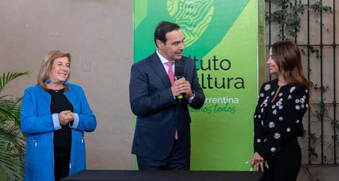 Lourdes Sánchez: “La programación tiene que ser tanto local como nacional”