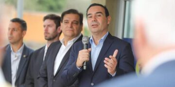 Valdés inauguró el primer recinto de cajeros automáticos de El Sombrero
