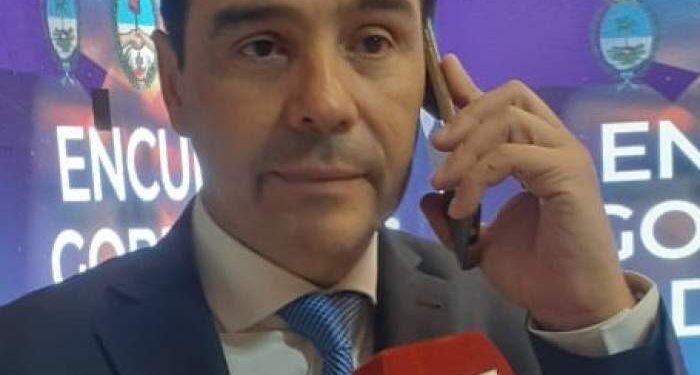 “Debemos coordinar esfuerzos por los intereses de la Región Litoral”