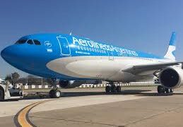 Los pilotos de Aerolíneas Argentinas anunciaron un paro para este viernes: qué pasará con los vuelos