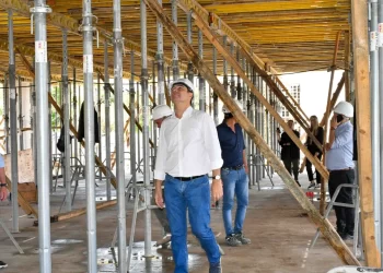 El gobernador Valdés recorrió las obras de “La Unidad” para seguir avanzando en patrimonio y modernidad