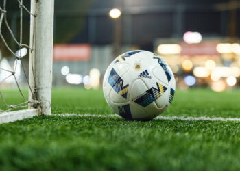 Agenda Deportiva del Fin de Semana en Esquina: Fútbol, Básquet y Futsal