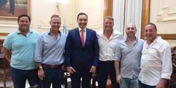 #Carnavales2025 Los organizadores del Carnaval de Esquina se reunieron con el gobernador Gustavo Valdés