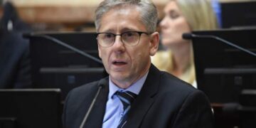 Vischi sobre Colombi: “Es una alternativa de volver al pasado”