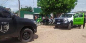 Peleó con su pareja y fue asesinado a puñaladas: una detenida