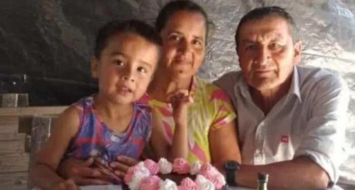Los padres de Loan Peña piden ser recibidos por el papa Francisco
