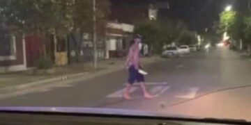 Un hombre en “brote psicótico” amenazaba con un cuchillo: murió camino al hospital