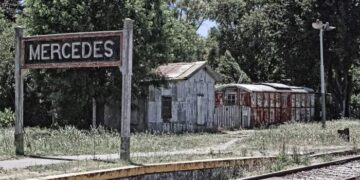 Padre y tía acusados de maltratar a una niña y reducirla a la servidumbre