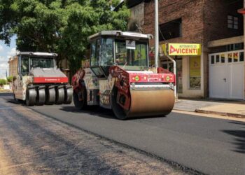 Valdés entregó importantes maquinarias a la localidad de Alvear