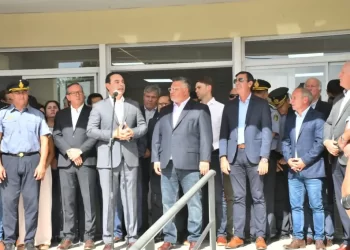 En Monte Caseros, Gustavo Valdés inauguró una nueva Comisaría