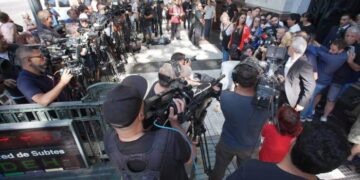 El último adiós a Jorge Lanata: así partía el cortejo fúnebre