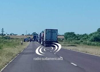 Ruta Nº 12: dos muertos en el choque entre un auto y un camión