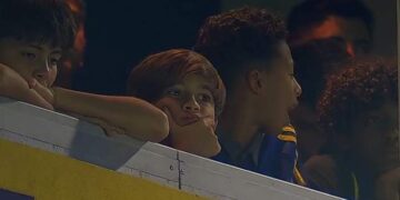 Las imágenes de Thiago Messi en la Bombonera viendo a Boca-Gimnasia
