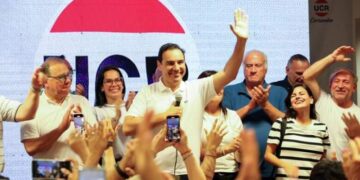 Gustavo Valdés asume la presidencia de la UCR Corrientes