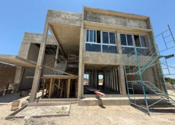 Valdés mostró los avances de obra de la Comisaría del Campus