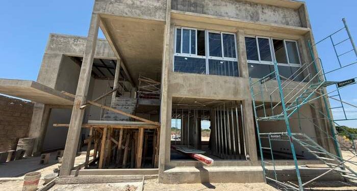 Valdés mostró los avances de obra de la Comisaría del Campus