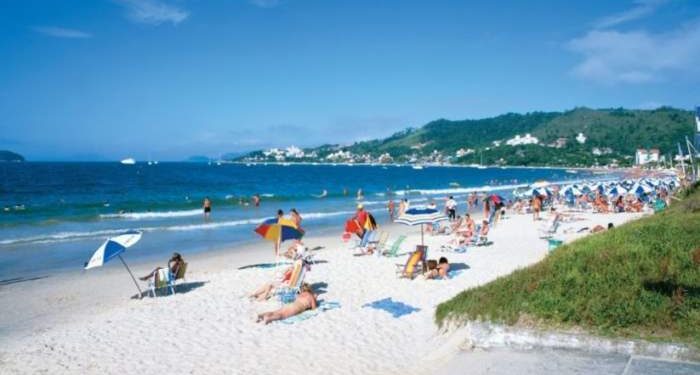 Familia argentina en Florianópolis denunció que su hija fue abusada en un balneario