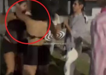 Mujeres a las piñas: una tremenda pelea quedó registrada en video