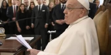 Vaticano confirma: El papa Francisco ya Firmó su carta de renuncia
