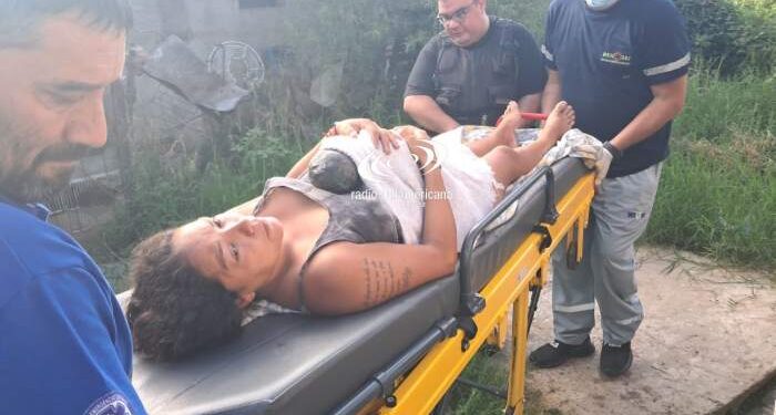 Policías asistieron en el parto a una mujer que dio a luz en su casa