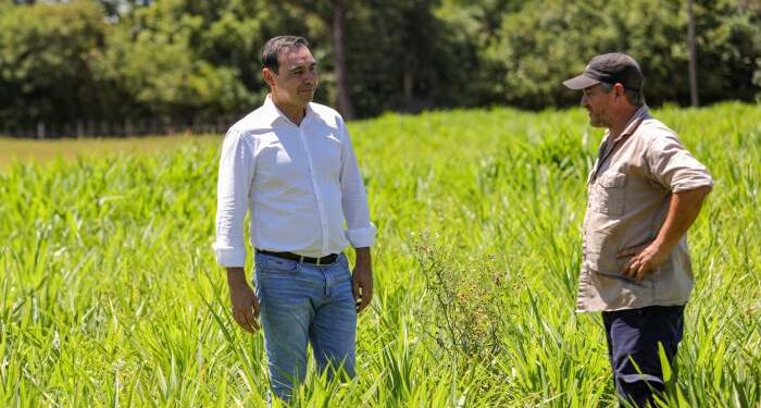 Caa Catí: Gustavo Valdés visitó el establecimiento La Moraleja