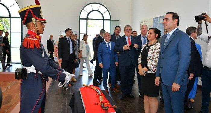 Valdés bregó por la “unión fraterna” de las provincias para “un país más justo”