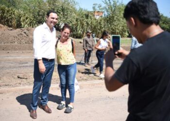 Provincia concreta mejoras viales y de desagües en el Bº Esperanza