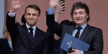 Francia apoyó al gobierno de Milei en plena negociación con el FMI