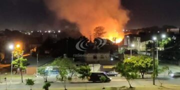 Corrientes: voraz incendio en un asentamiento en el barrio San Marcos