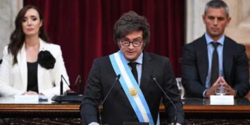 Migración, justicia y economía: la agenda de reformas que presentó Milei