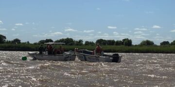 Sigue la intensa búsqueda de los 2 desaparecidos en el Rio Paraná