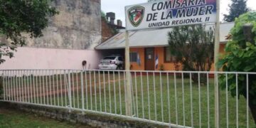 Abusaba de sus tres hijas mientras su esposa estaba internada con cáncer