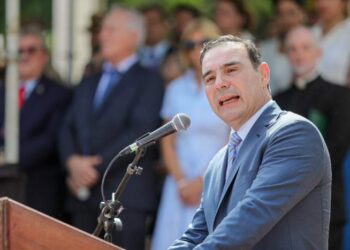 Valdés aseguró que es inminente el anuncio salarial a estatales