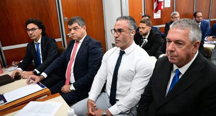 Juicio por la muerte de Maradona: juez apartó a un abogado defensor