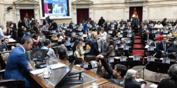 Acuerdo con el FMI: “Se está haciendo un pozo para salir de otro”