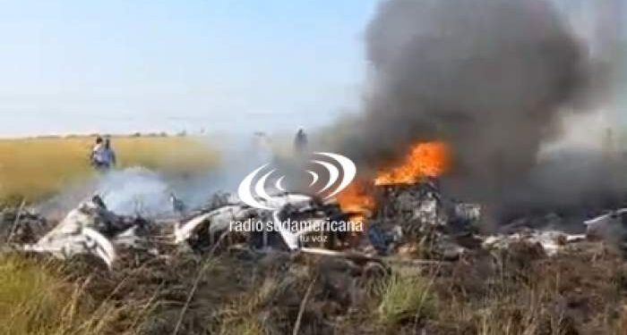 Se estrelló un helicóptero que combatía el fuego en Ituzaingó: el piloto salió caminando