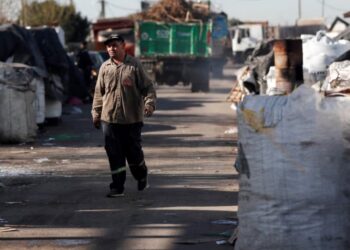 La pobreza fue de 38,1% en el segundo semestre de 2024 y afectó a casi 18 millones de personas