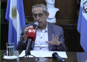 Provincia anunció un 13% de incremento salarial a estatales