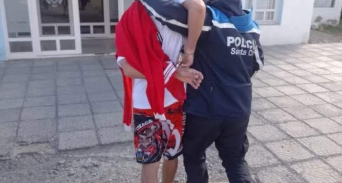 Santa Cruz: correntino maniató y golpeó a una mujer para robarle