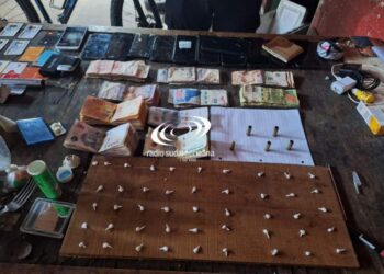 En un allanamiento por narcotráfico encontraron a un policía uniformado