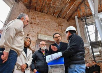 Valdés informó sobre los avances de restauración del Teatro Vera